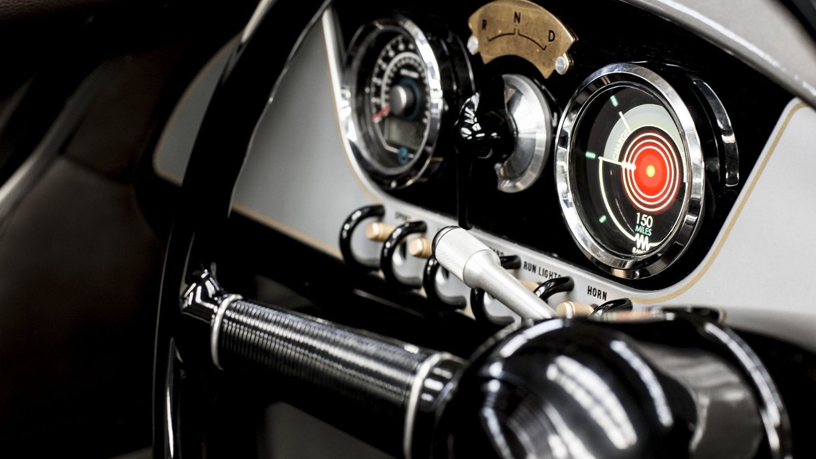 Η βρετανική εταιρεία παραμένει πιστή στα ηλεκτρικά αυτοκίνητα.